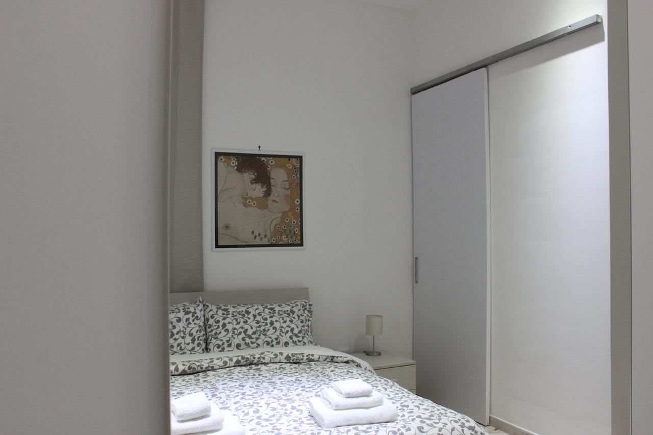 B&B A Casa Di Paola Lecce Exterior photo