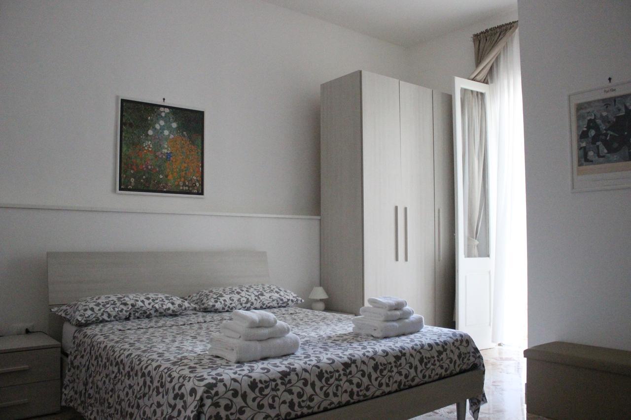 B&B A Casa Di Paola Lecce Exterior photo